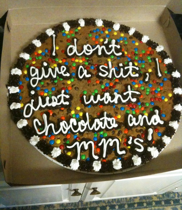 funny-literal-cake-decorations-fails-3-57626ad3e91ab__605
