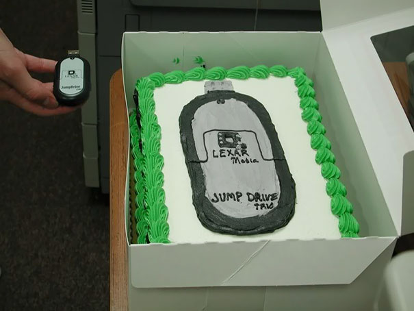 funny-literal-cake-decorations-fails-47-57629bda6b6a0__605